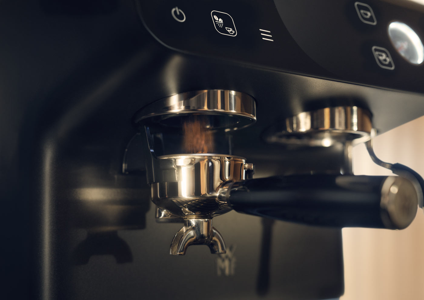 АНТИСТАТИЧНА ТЕХНОЛОГИЯ